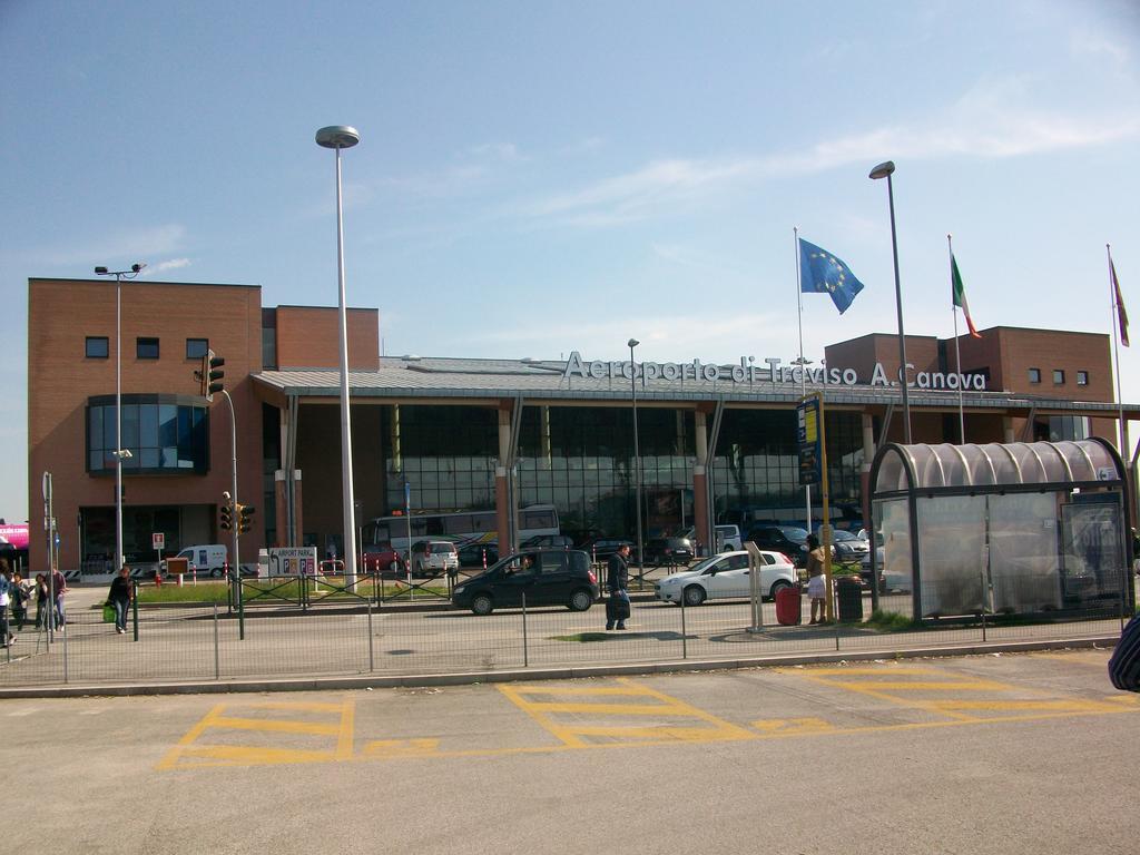 Mamma Mia On Ground Floor With Private Parking Tv-Venice Treviso Exterior foto